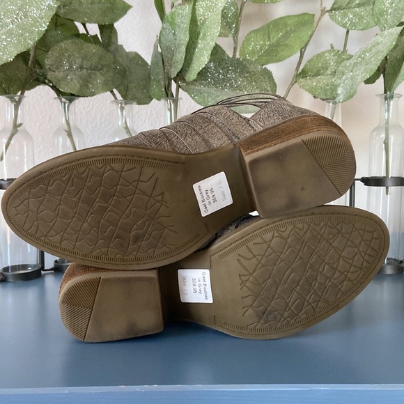 Not Rated Strapped Booties - Picture 4 of 5